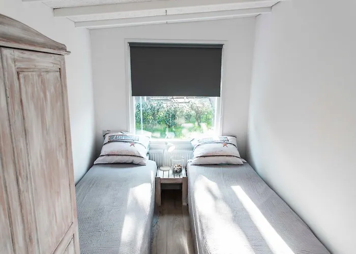 펜션 Happy, Vakantiewoning Op Loopafstand & Duinen!